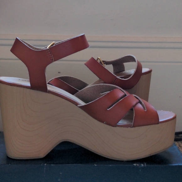 Torrid brown platform sandals - Picture 4 of 6